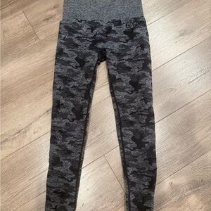 Gymshark Black and Gray Camouflage Leggings